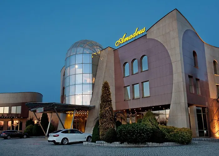 Amadeus Hotel 4*